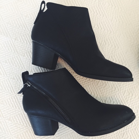 black ankle boots target